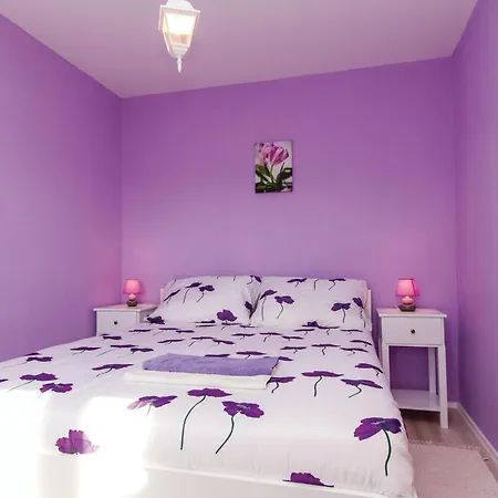 Burjaki Cr * Trgetari